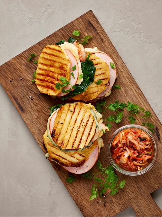 Selleri toast med hamburgerryg